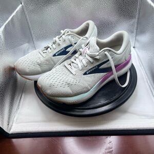 Brooks Ghost running shoes